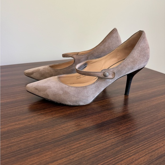 Via Spiga Macey 3” Suede Heels Size 8M - Picture 2 of 13